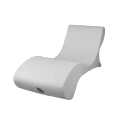 Chaise Longue ANDROMEDA. Silla Longue Fabricada En Polietileno De Alta Calidad 100% Reciclable. Dimensiones 168x60x67cm. Resistente A Los Rayos UV Y De Alta Resistencia A La Tracción. Ideal Para Bares, Clubes Nocturnos, Discotecas, Salones De Belleza...